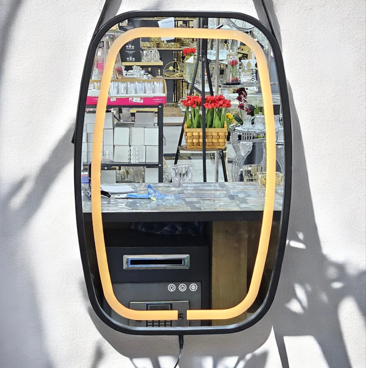 Led mirror 65x43 cm (D929)